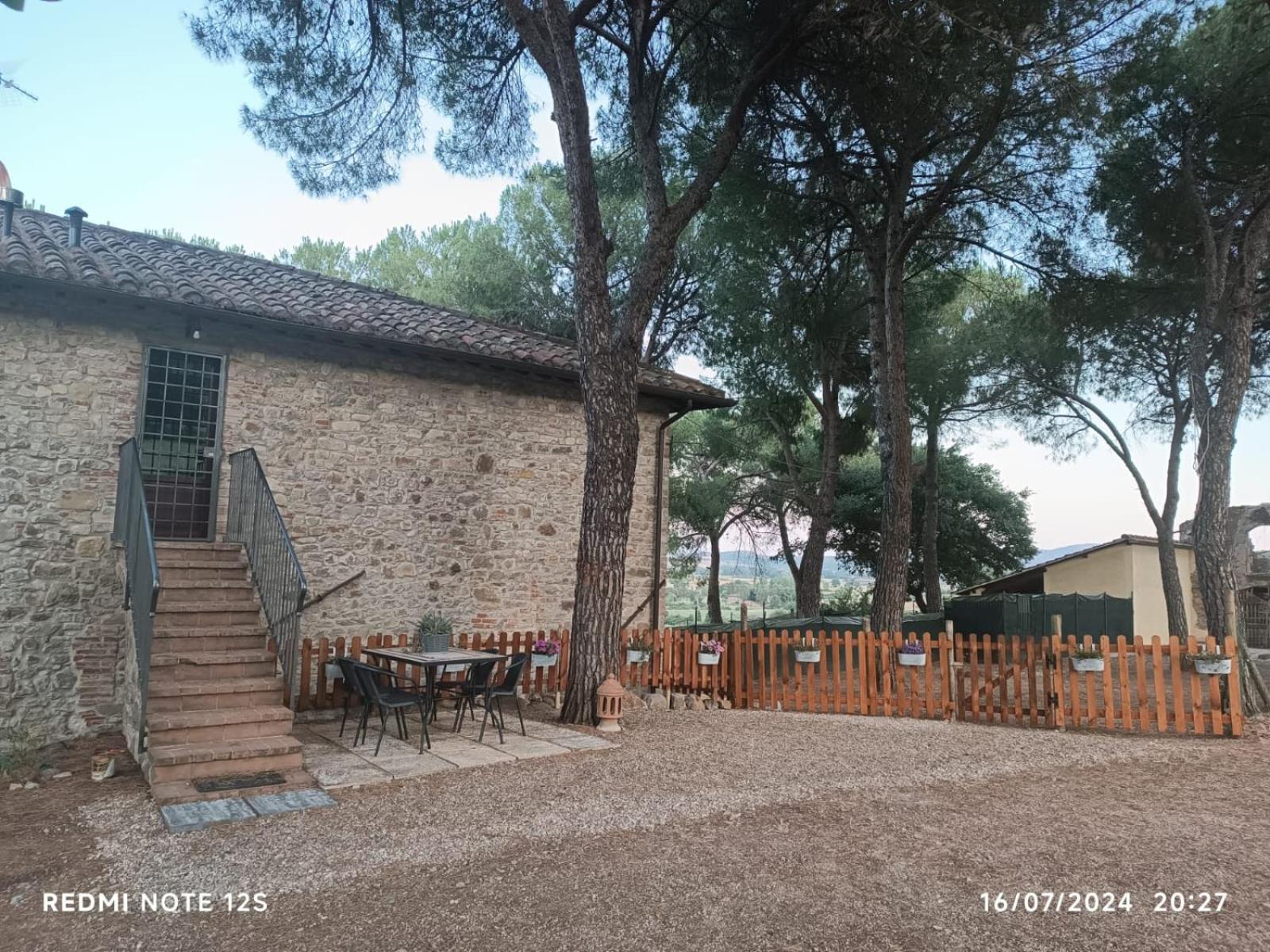 La Casa Dei Breton Lägenhet Magione Exteriör bild